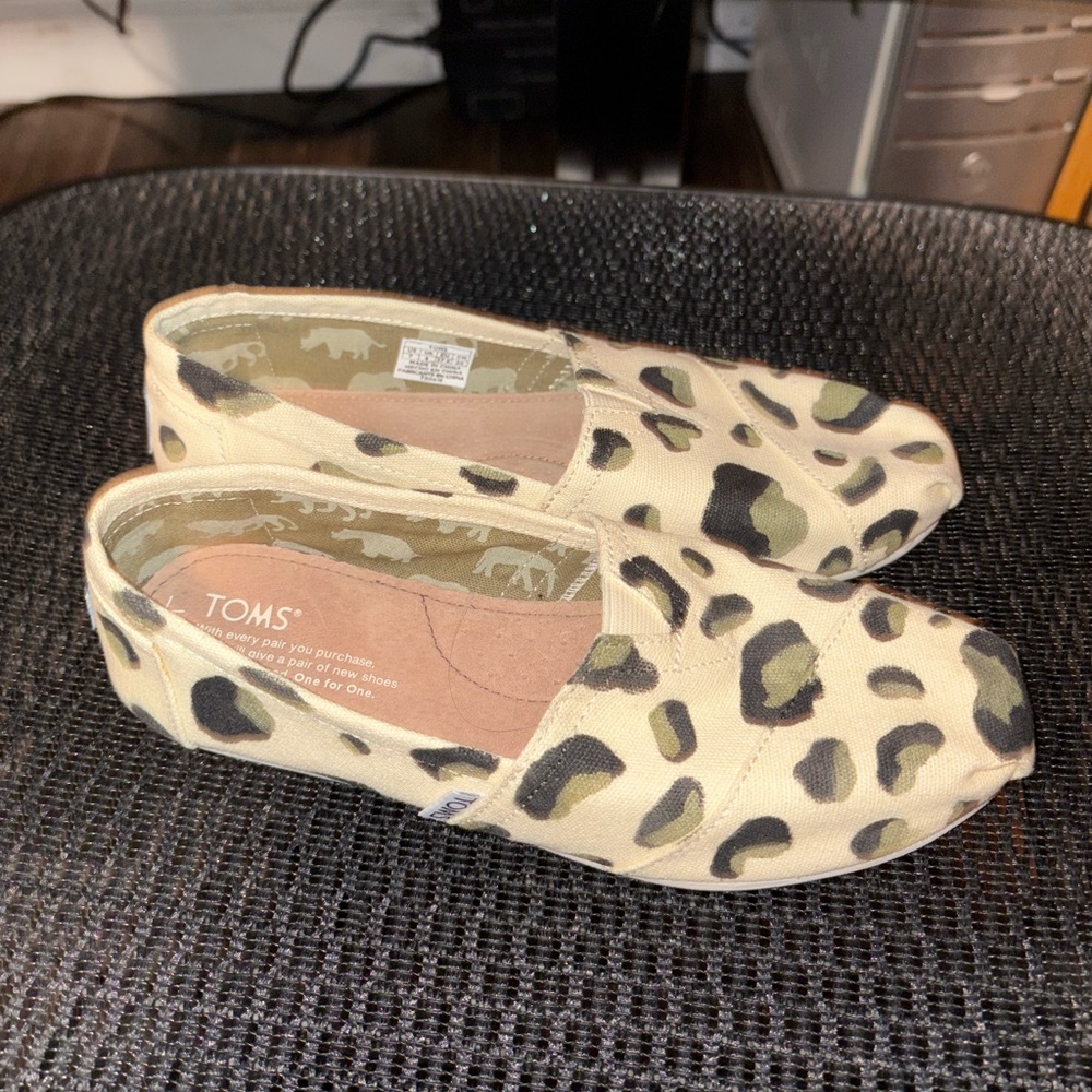 Hand Painted Leopard Toms Size 7